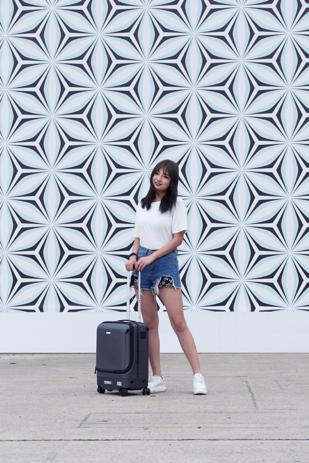 Airwheel SR5 Smart Luggage